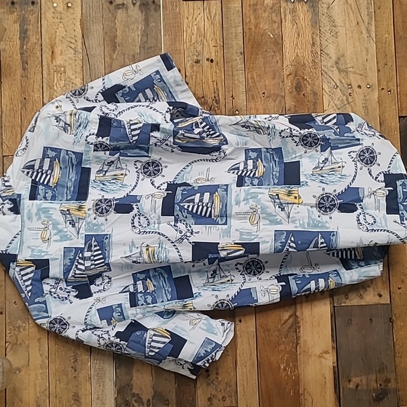 Roundtree & Yorke Nautical Themed Blue and White Shirt - Picture 4 of 4